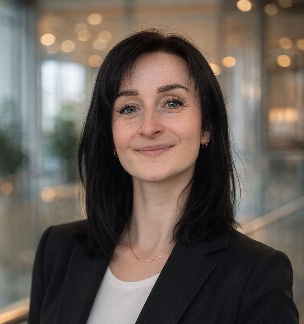 Ehemalige duale Studentin im Studiengang BWL mit Schwerpunkt Steuern & Prüfungswesen. Heute Assistant Managerin Corporate Tax.