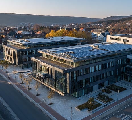 Vermietung von Dachflächen und Betriebsaufspaltung – Steuerrisiken vermeiden