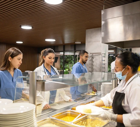 Ermäßigter Umsatzsteuersatz für Kantinen und Cafés ab 2026